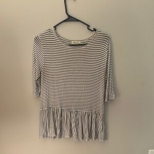 Ginger G Black and White Flutter Sleeve Pleated Blouse